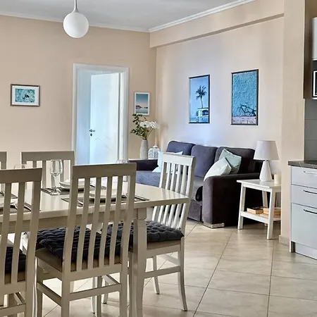 Blue Spacious Sea View Apartment *