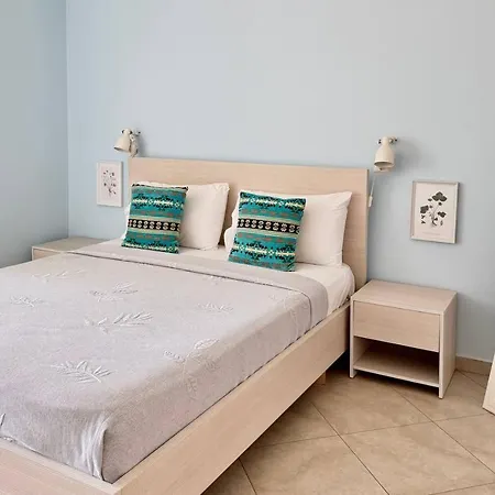 Blue Spacious Sea View *