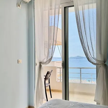 Blue Spacious Sea View Apartment *