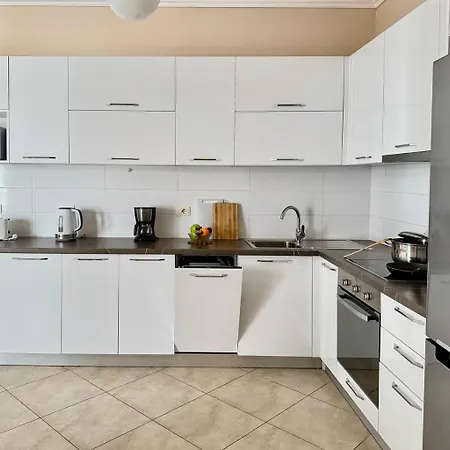 Blue Spacious Sea View דירה *