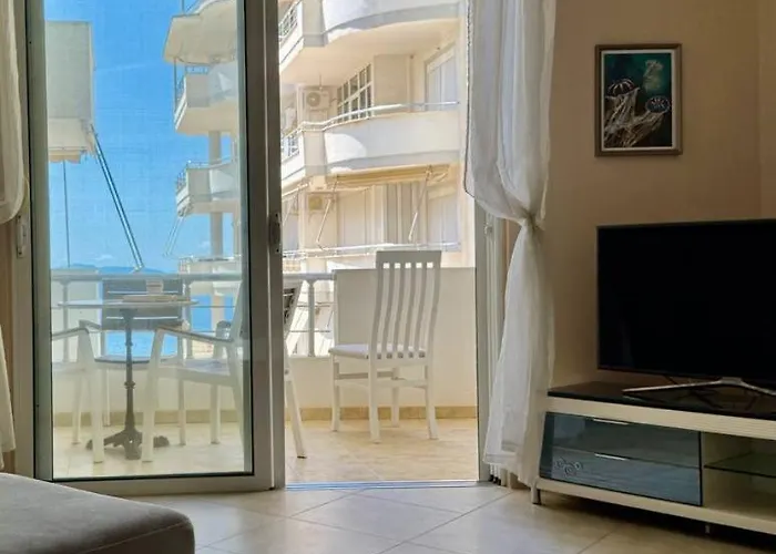 Blue Spacious Sea View *